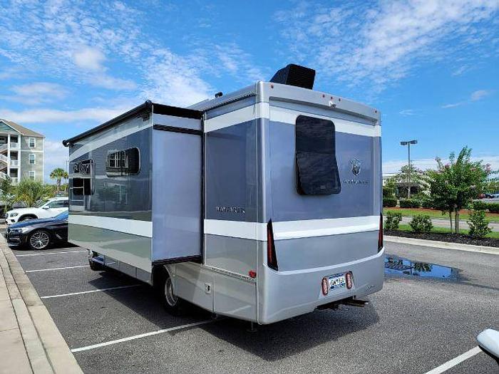 Used 2021 Tiffin Wayfarer 25RW