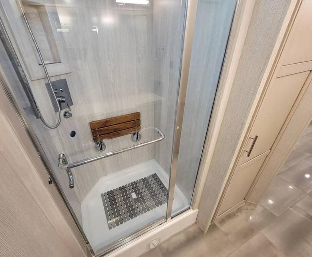 Used 2022 Newmar Ventana 4334