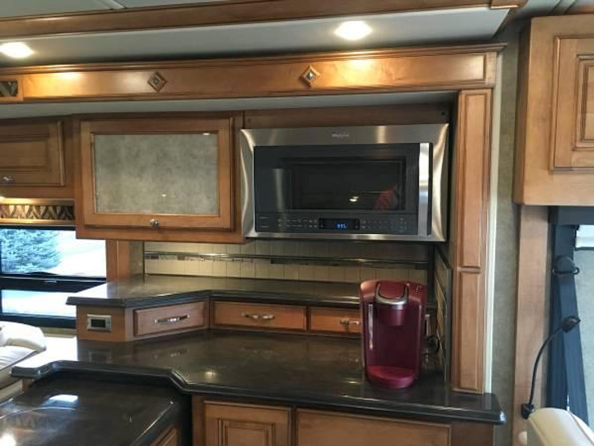 Used 2016 Winnebago Journey 40R Diesel Pusher