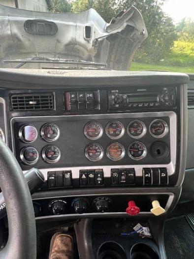 Used 2012 KENWORTH T660