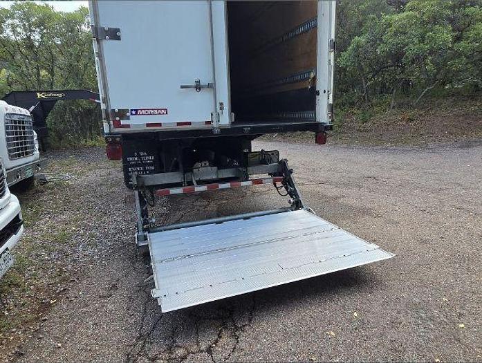 Used 2019 Freightliner Business Class M2 112