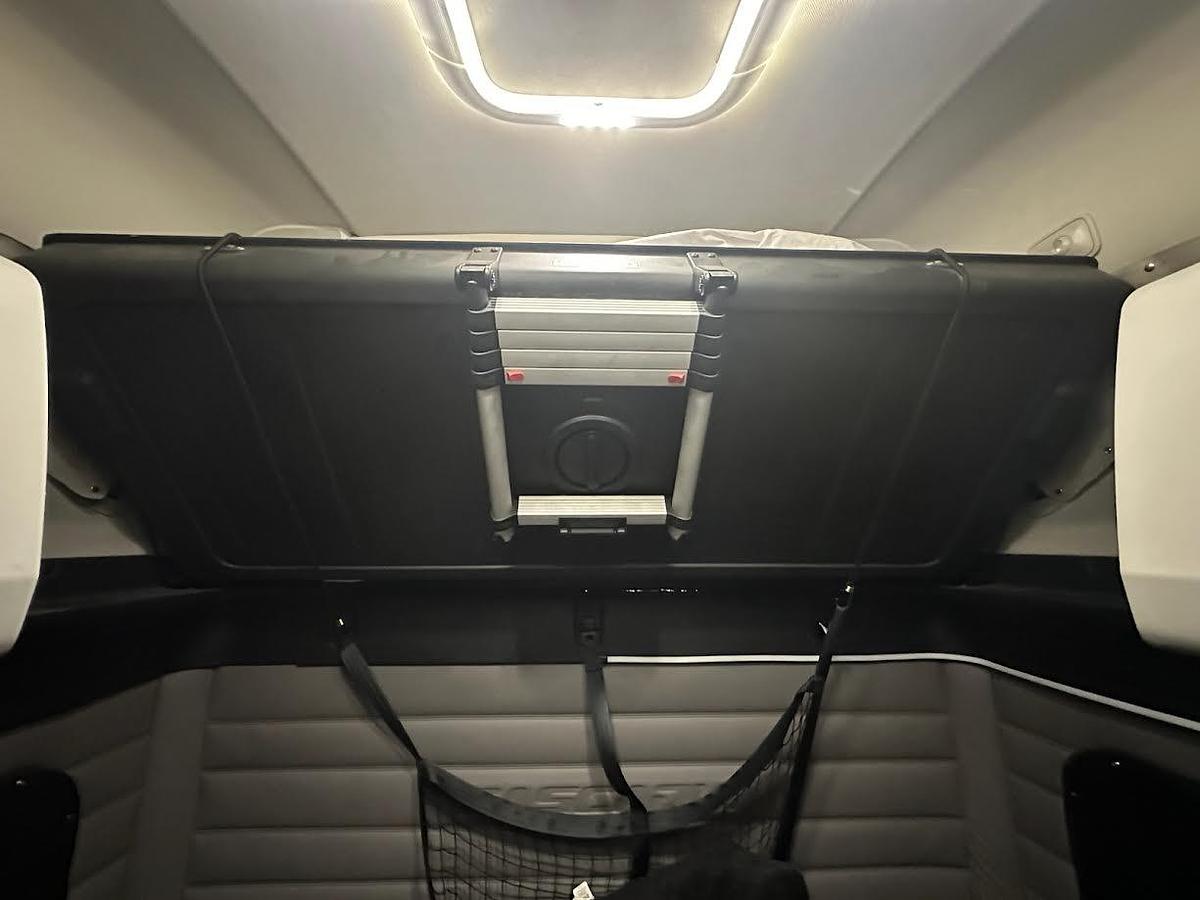 Used 2019 Freightliner Cascadia 126