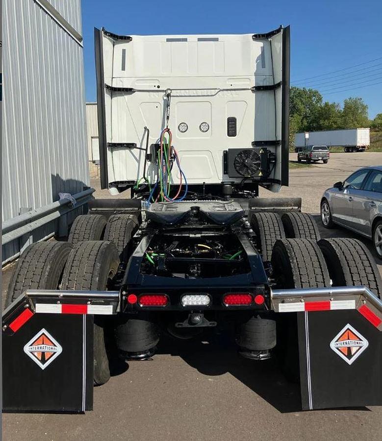 Used 2025 INTERNATIONAL LT Conventional Sleeper Semi