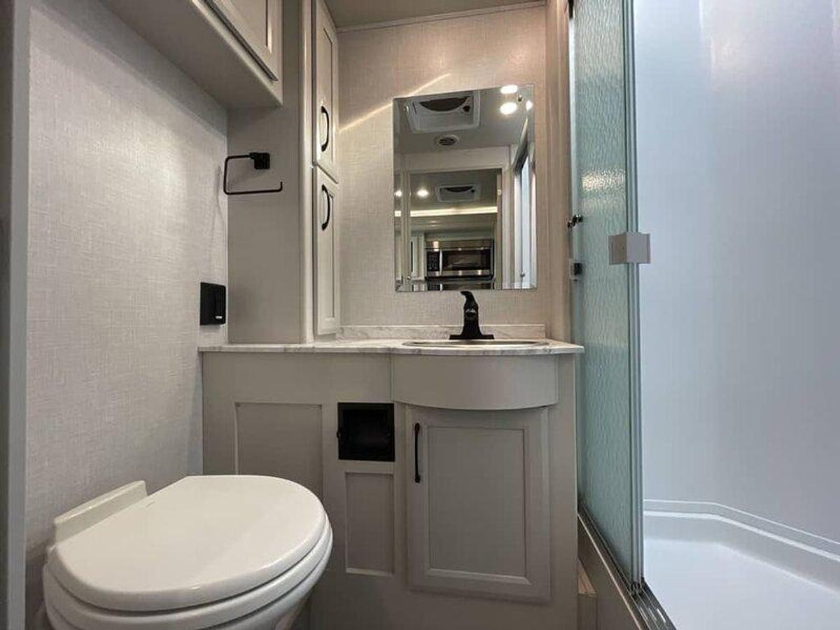 Used 2024 Fleetwood Fortis 36Y