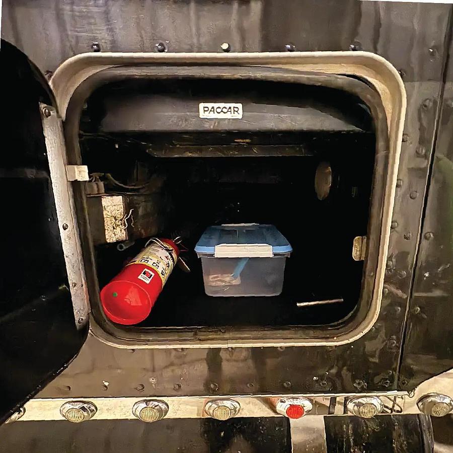 Used 2005 Peterbilt 379X