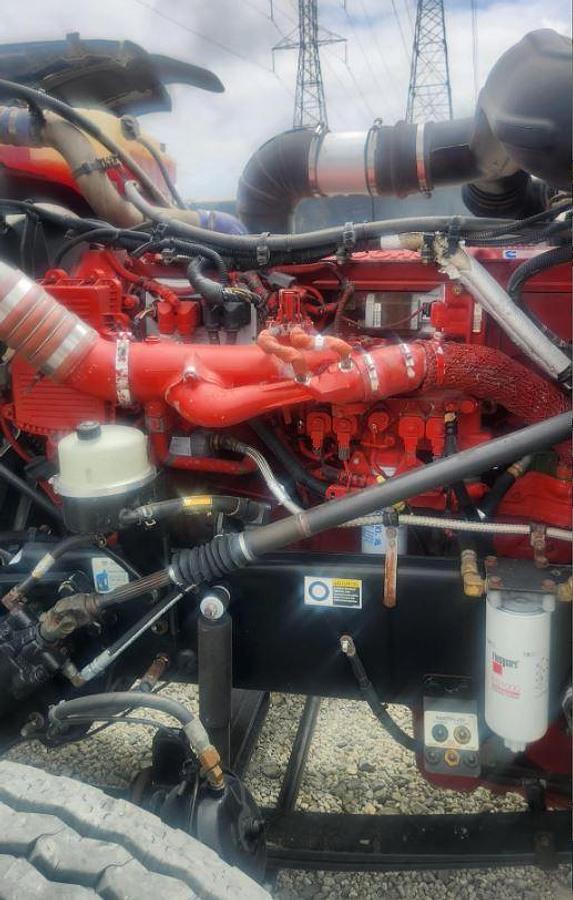 Used 2010 PETERBILT 388 Dump Truck