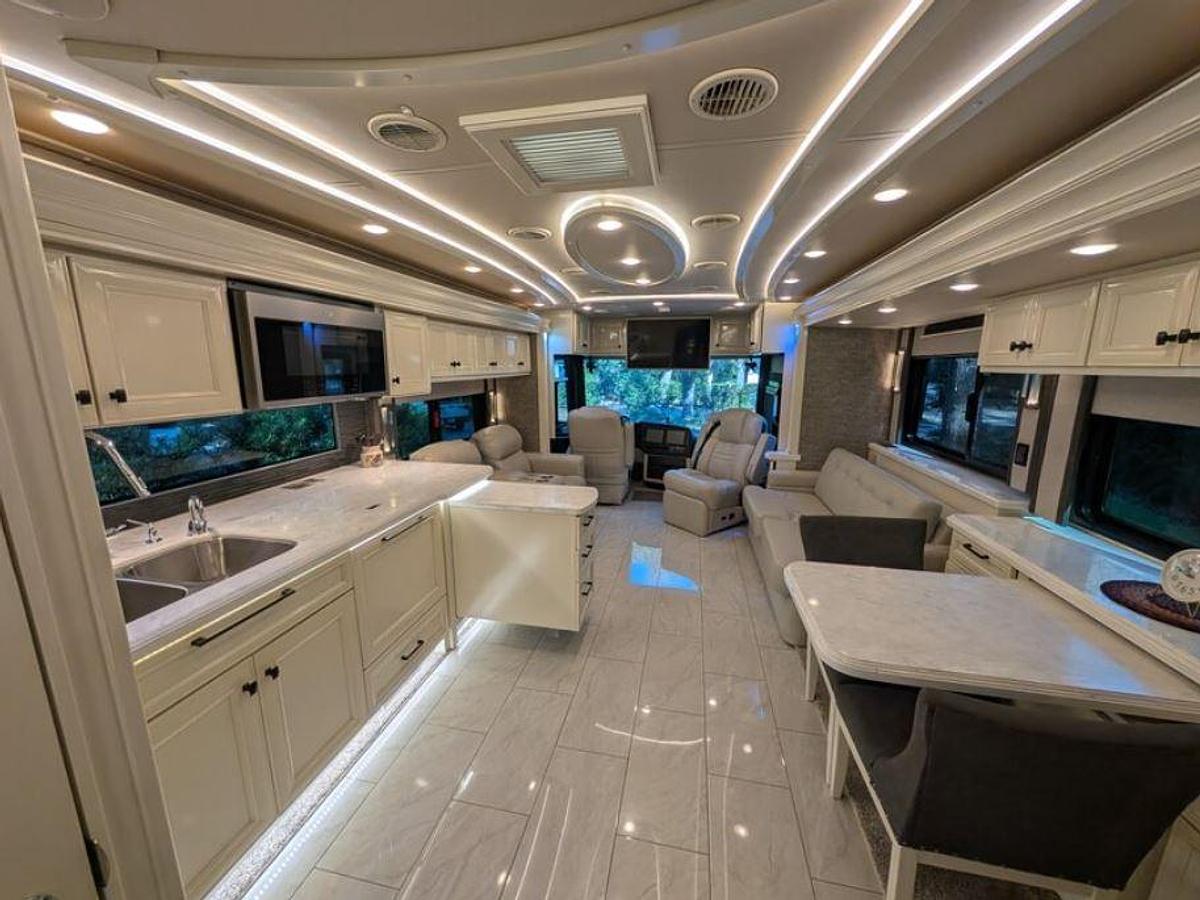 Used 2022 Tiffin Motorhomes Allegro Bus 40IP Class A Motorhome