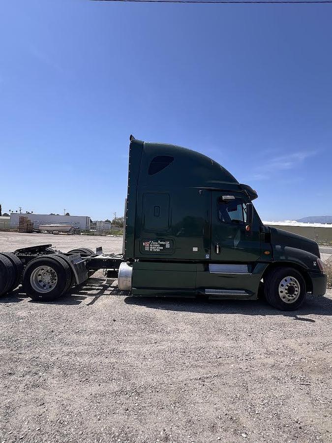 Used 2013 Freightliner 125