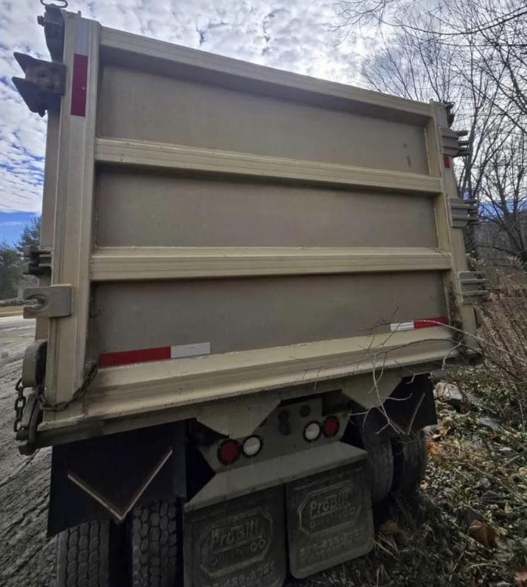 Used 2015 Kenworth T800 Dump Truck