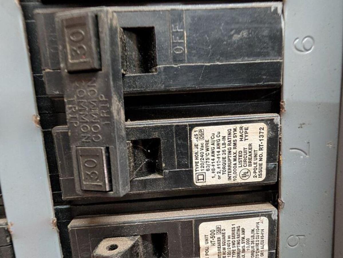 Used 2019 Keystone Alpine 3800FK