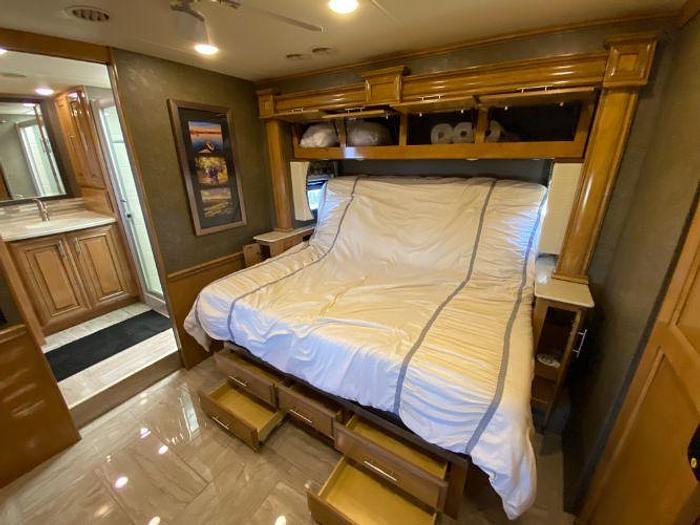 Used 2019 Thor Venetian J40