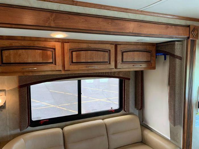 Used 2011 Monaco KNIGHT 40PBT