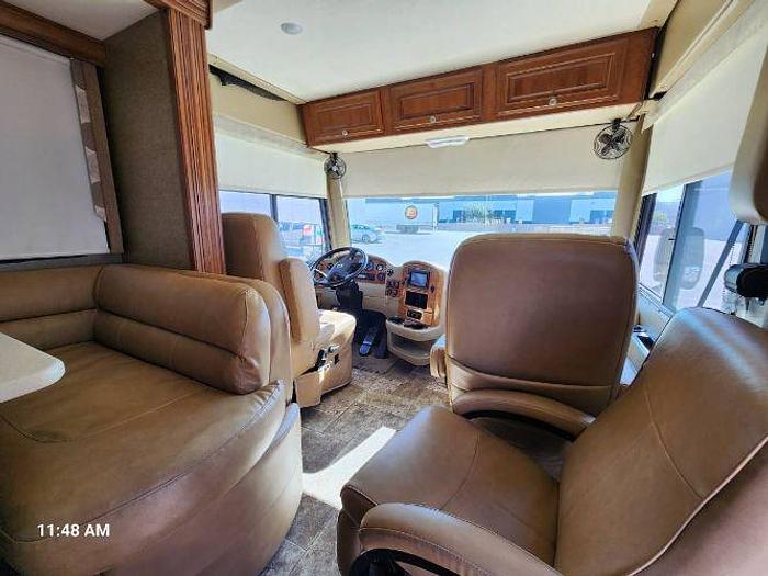 Used 2014 Thor Motor Coach Palazzo