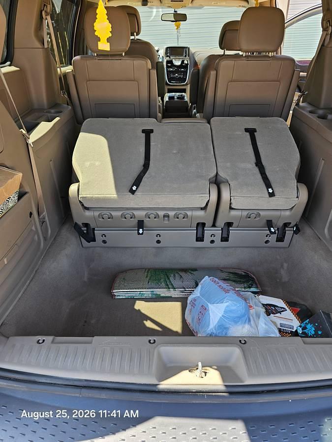 Used 2014 Chrysler Town And Country Van