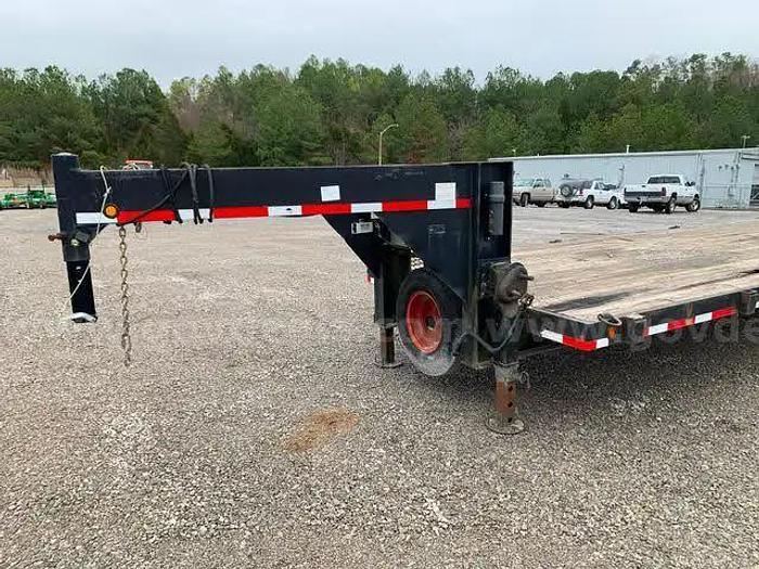 Used 1992 Harmon Gooseneck Trailer