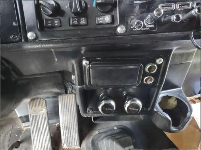 Used 2001 Peterbilt 379