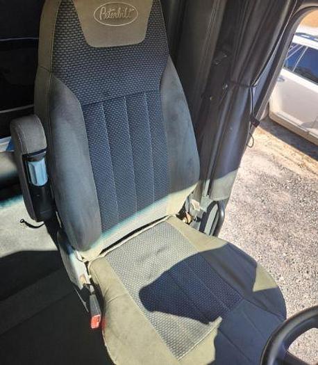 Used 2015 Peterbilt 579