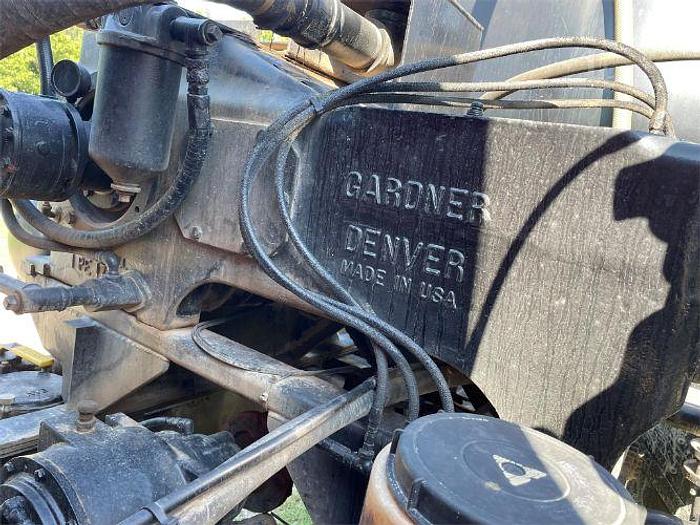 Used 2009 Volvo VHD64F430 Oil Field Truck