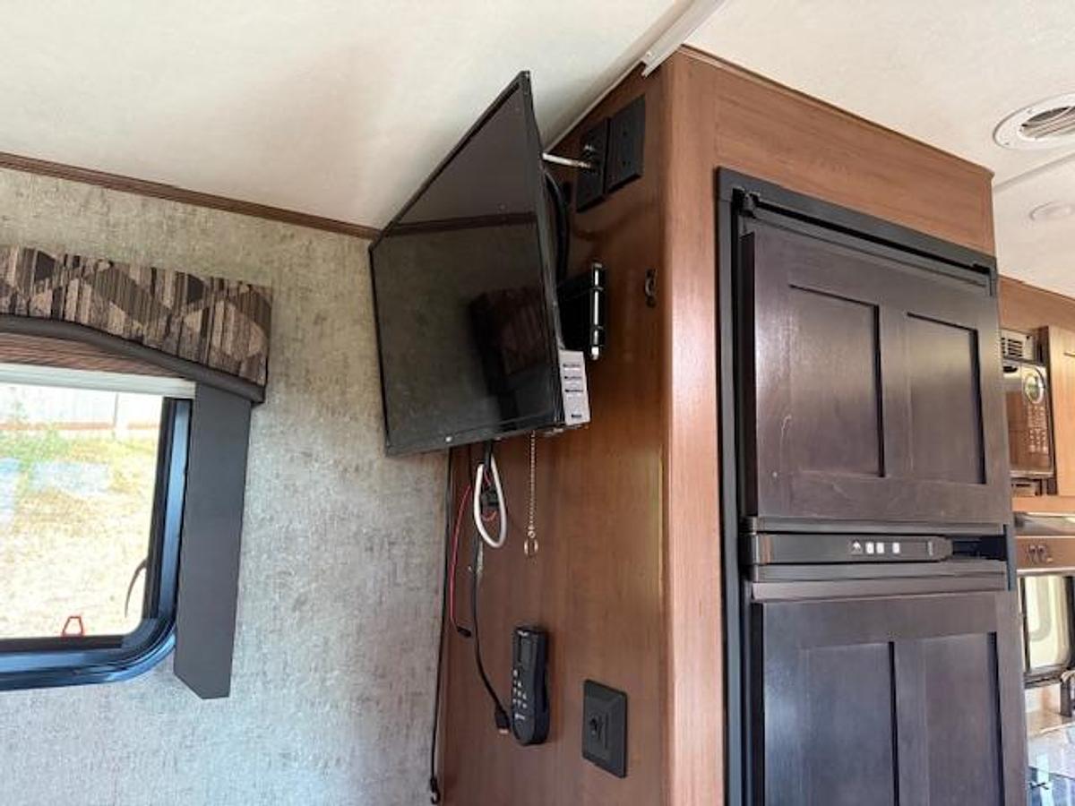 Used 2019 Outdoors RV Creekside Mountain Series