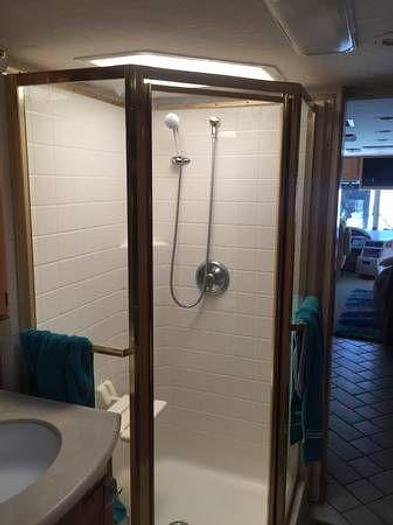 Used 2001 Alpine Coach