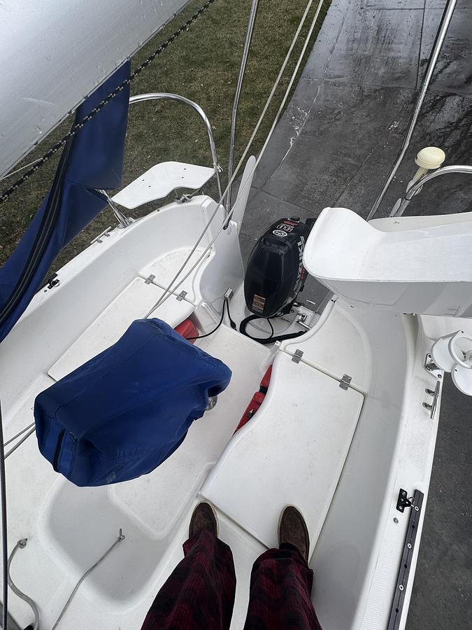 Used 2004 MacGregor 26m Sailboat