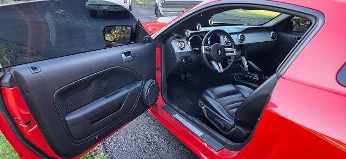 Used 2006 Ford Mustang GT Deluxe