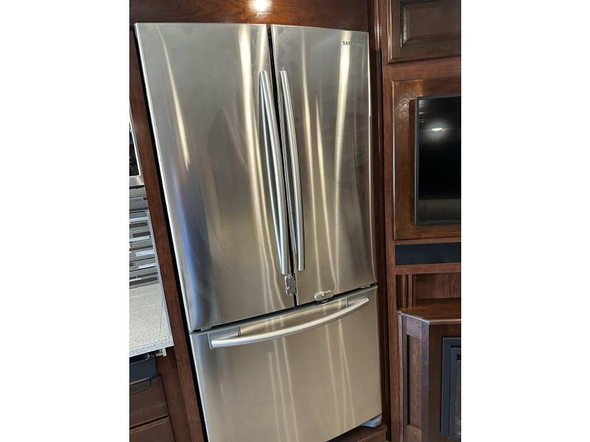 Used 2019 Fleetwood Southwind 34C