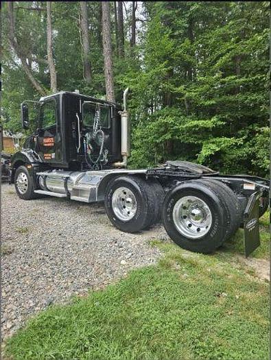 Used 2018 Freightliner COLUMBIA 120