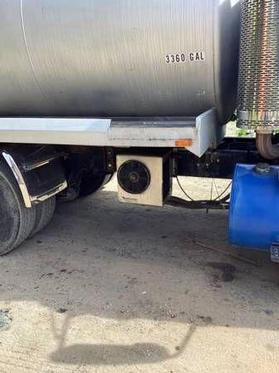 Used 2014 CASE IH 80 Barrel Vacuum Truck