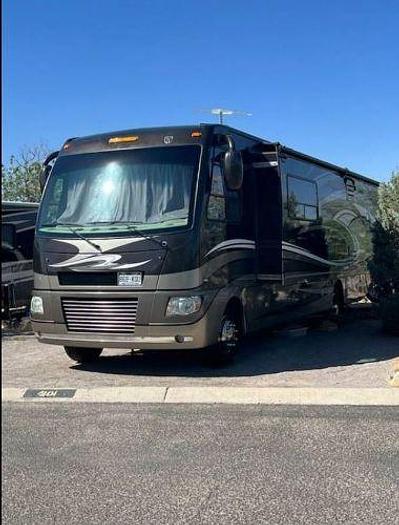 Used 2012 Thor Motor Coach Serrano 33W
