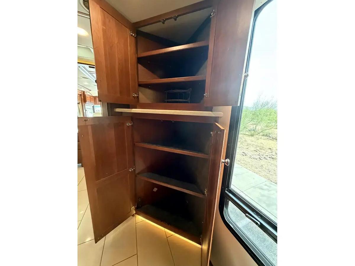 Used 2015 Winnebago Itasca Ellipse 42HD