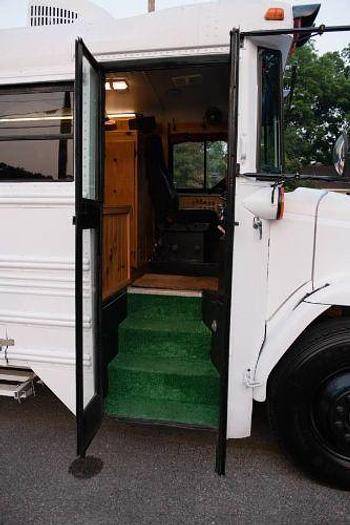 Used 2007 Freightliner FS-65 Digital Nomad Skoolie Motorhome