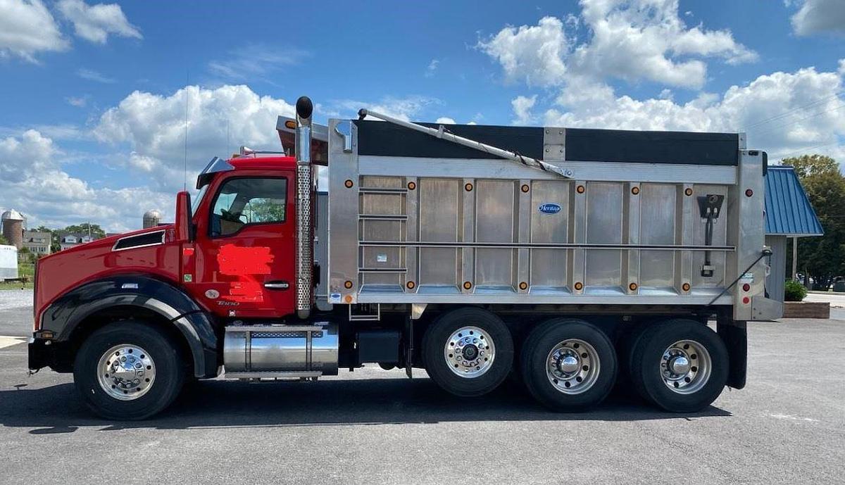Used 2021 Kenworth T880 Tri Axle Dump Truck