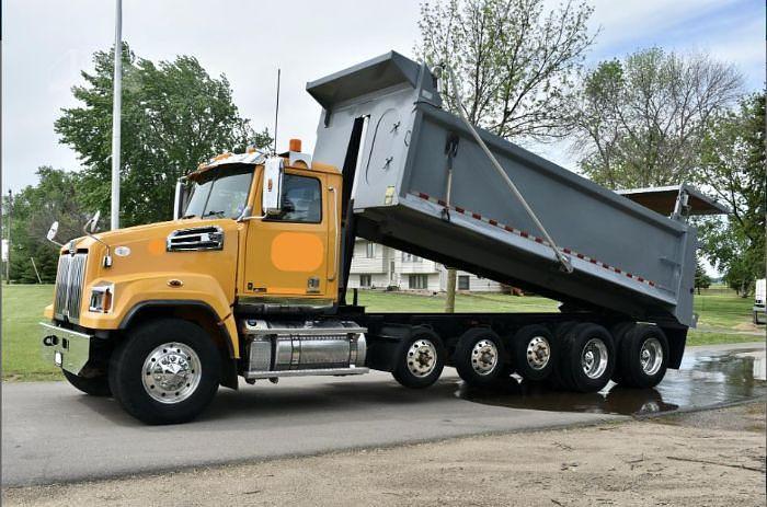 Used 2018 WESTERN STAR 4700