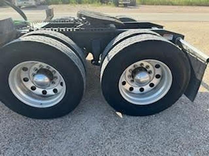 Used 2020 Freightliner Coronado