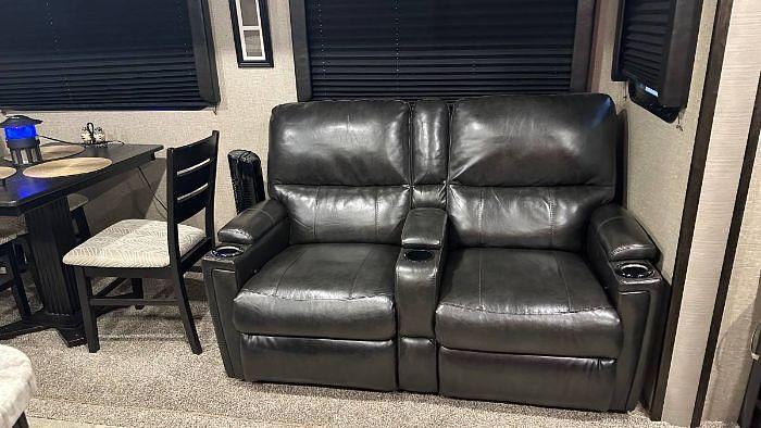 Used 2019 Grand Design Imagine 2970RL