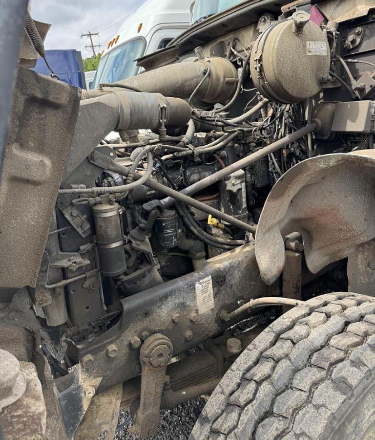 Used 2004 MACK GRANITE CV713 Dump Truck