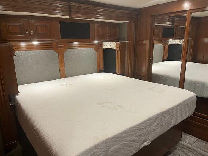 Used 2017 Fleetwood Discovery LXE 40X