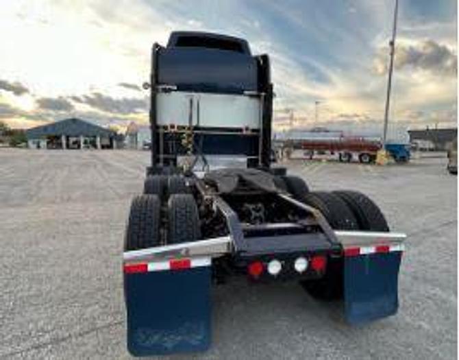 Used Like New KENWORTH 5 trucks available
