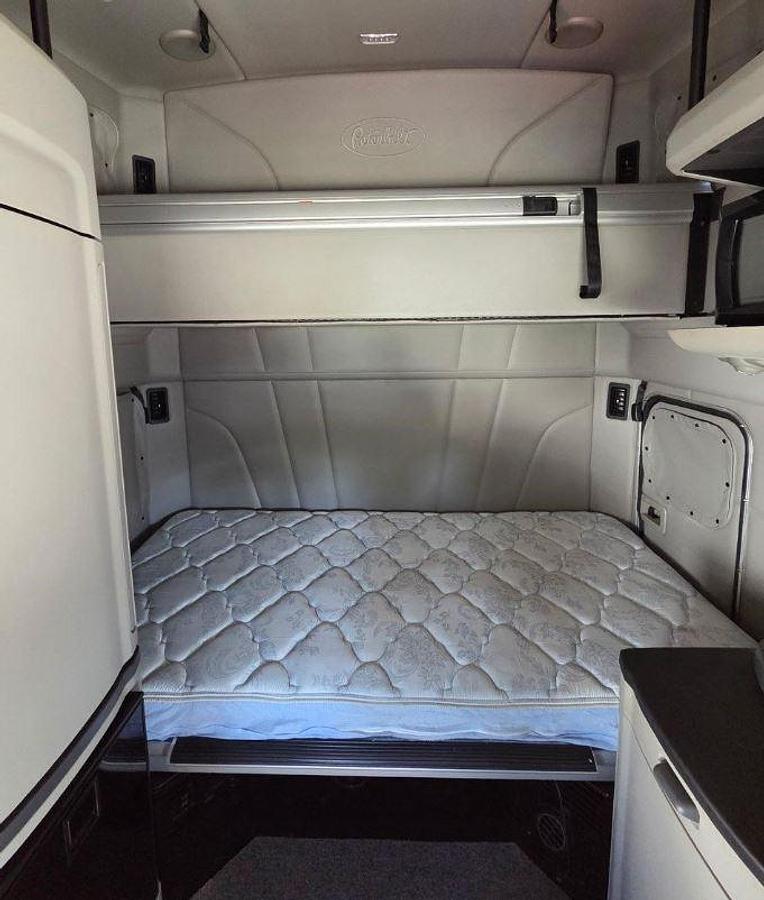 Used 2019 PETERBILT 579