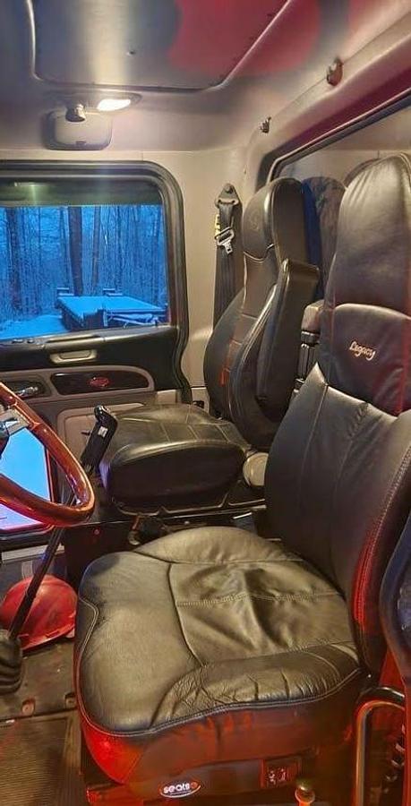 Used 2019 Peterbilt 389