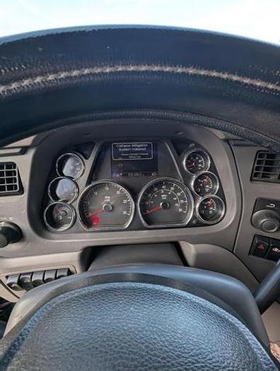 Used 2015 Peterbilt 579