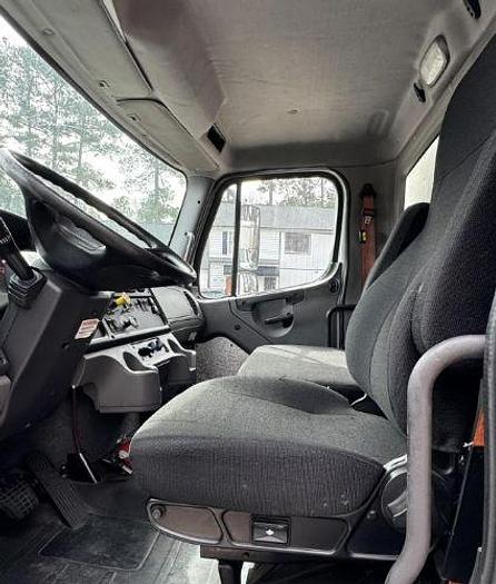Used 2017 Freightliner BUSINESS CLASS M2 106