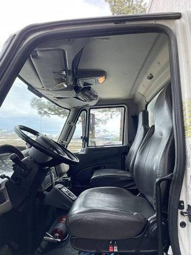Used 2014 INTERNATIONAL Durastar 4400 Box Truck