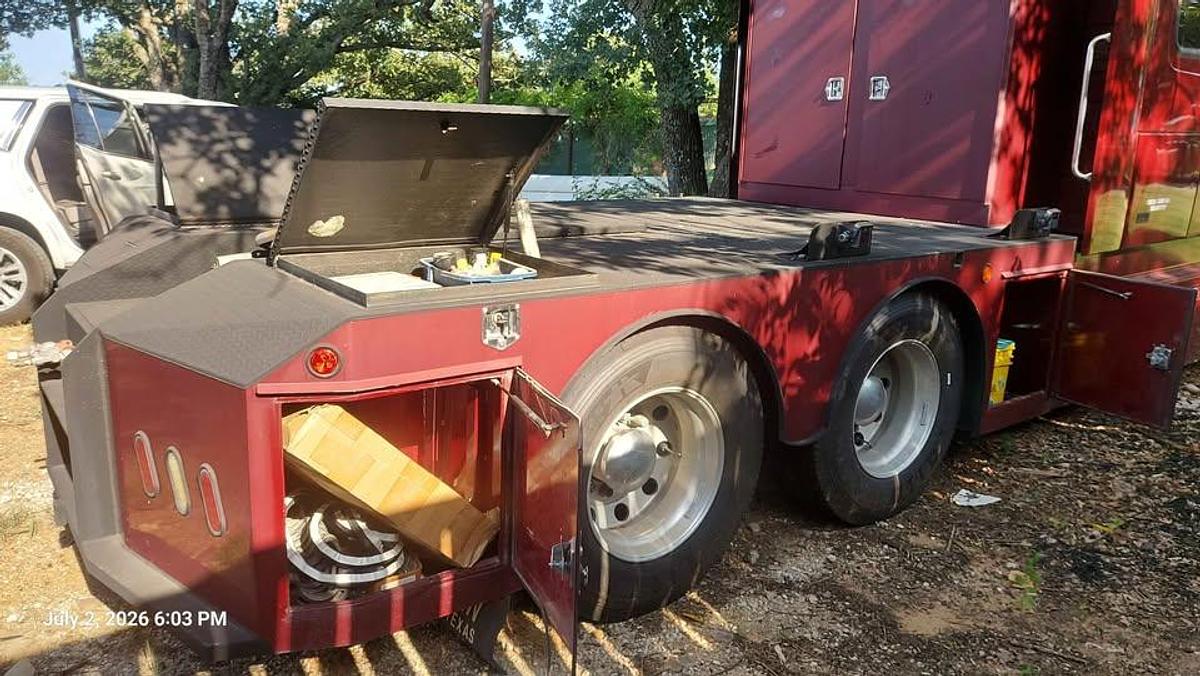 Used 2001 Volvo 770