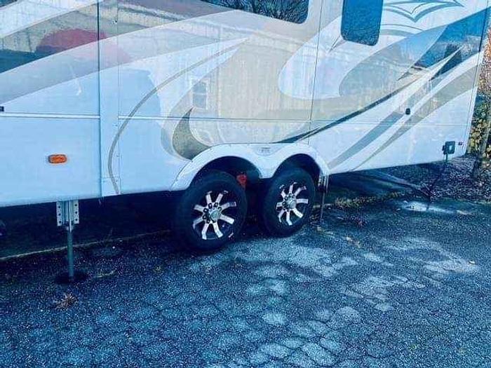 Used 2023 Crossroads Redwood 4001LK