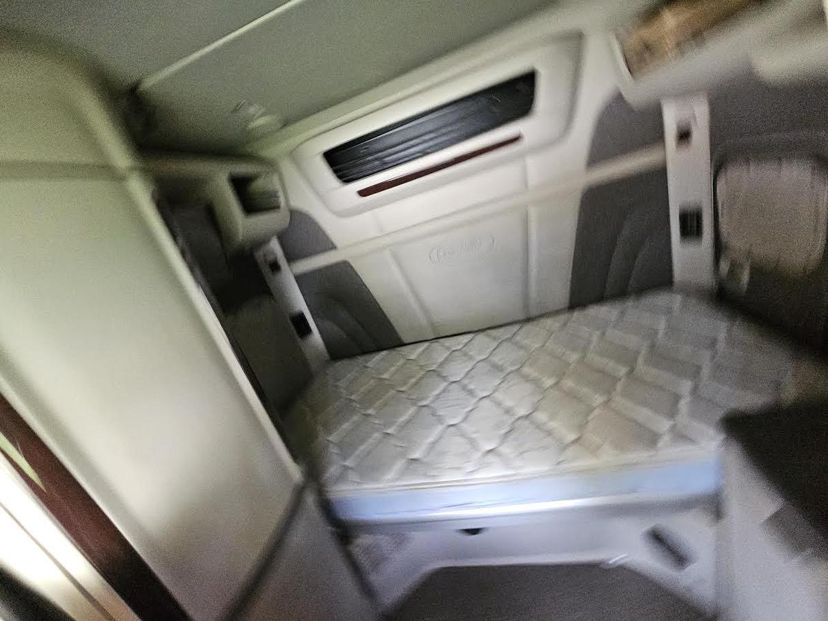 Used 2020 Peterbilt 579