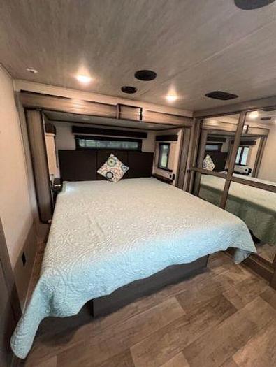 Used 2021 Keystone Montana Legacy 3791RD