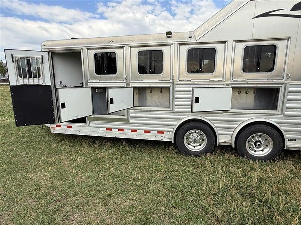 Used 2021 4 Star 5 Horse