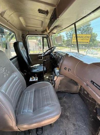 Used 2002 Mack CH613